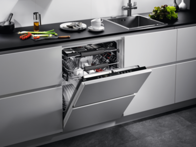 AEG FSE52707P Dishwasher