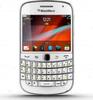 BlackBerry Bold 9900 front