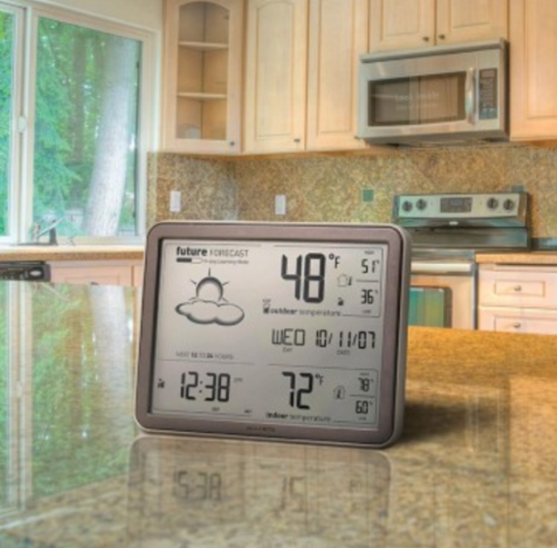 Acurite Wireless Weather Station with forecast and atomic clock 