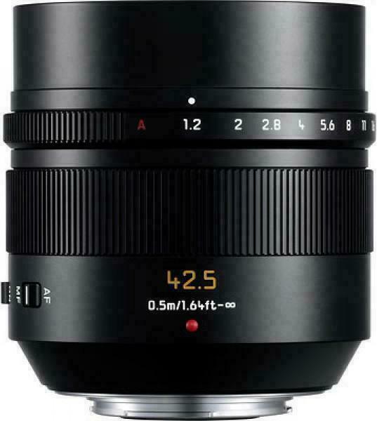 Panasonic Leica DG Nocticron 42.5mm f/1.2 ASPH Power OIS top