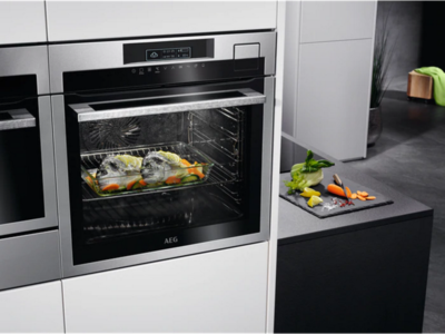 AEG BSE792320M Wall Oven