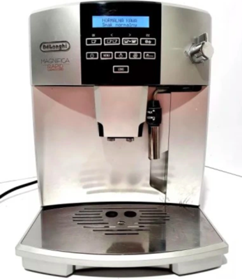 DeLonghi ESAM 04.320.S Espresso Machine