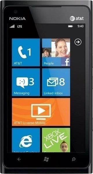 Nokia Lumia 900 front