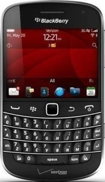 BlackBerry Bold 9930 front