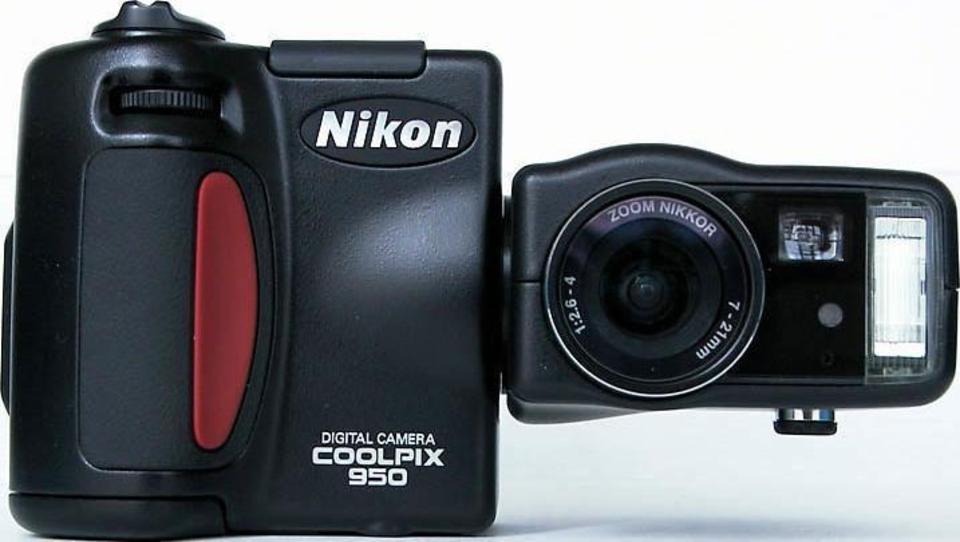 Nikon Coolpix 950 front