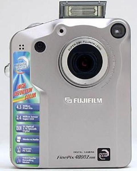 Fujifilm FinePix 4800 Zoom front
