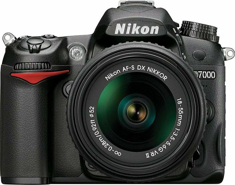 Nikon D7000 front